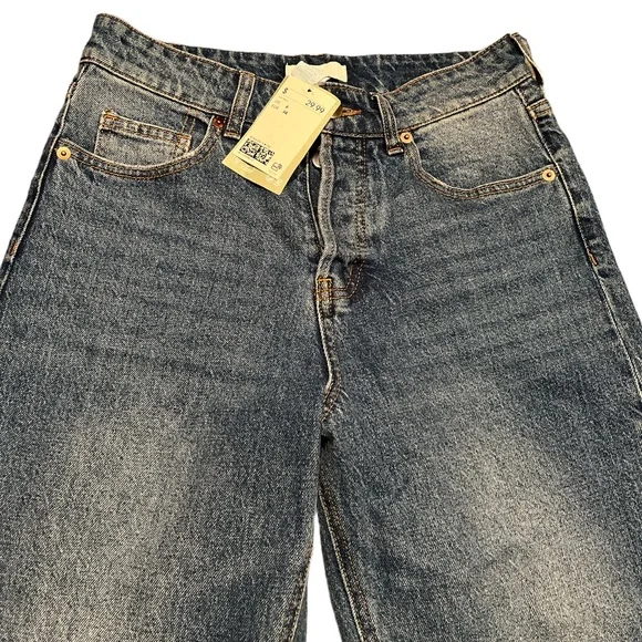 H&M straight leg high rise jeans - Picture 2 of 5